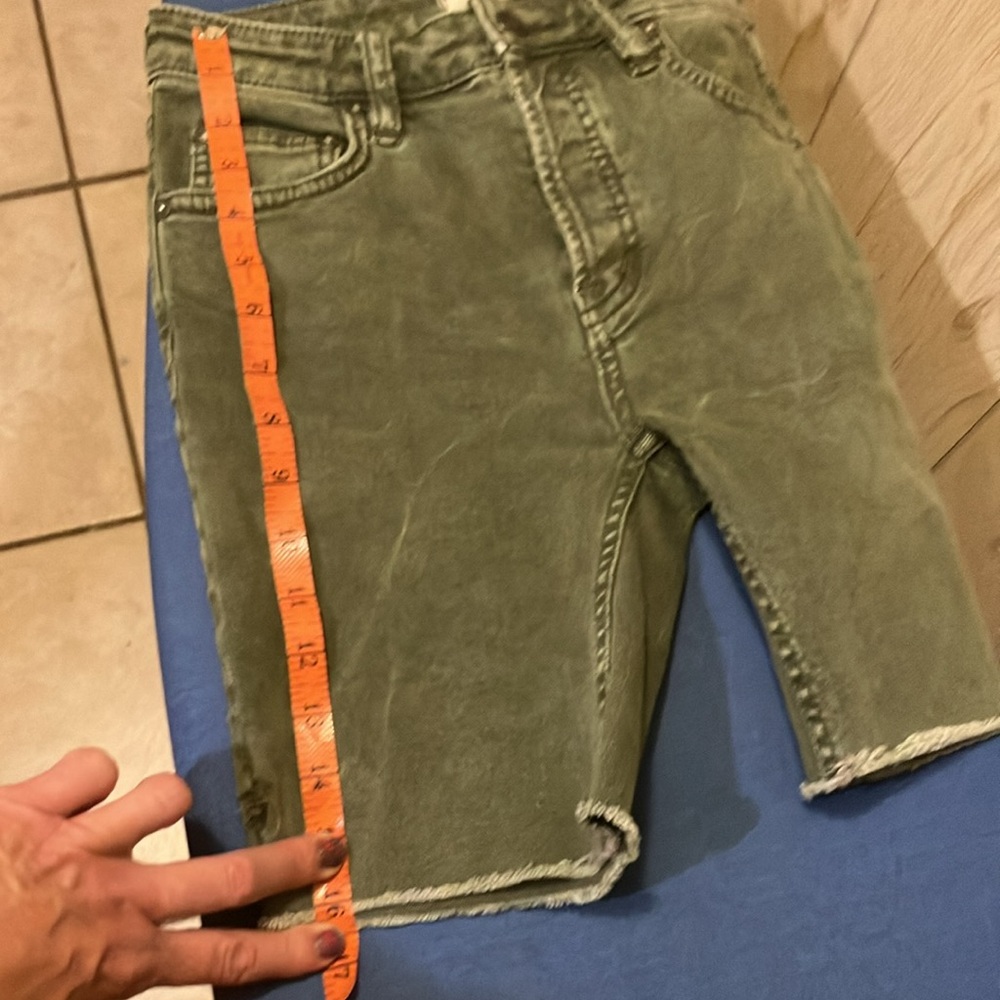 Free People denim shorts - Picture 9 of 12